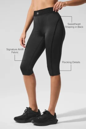 Airlift High-Waist Line up Capri – Black