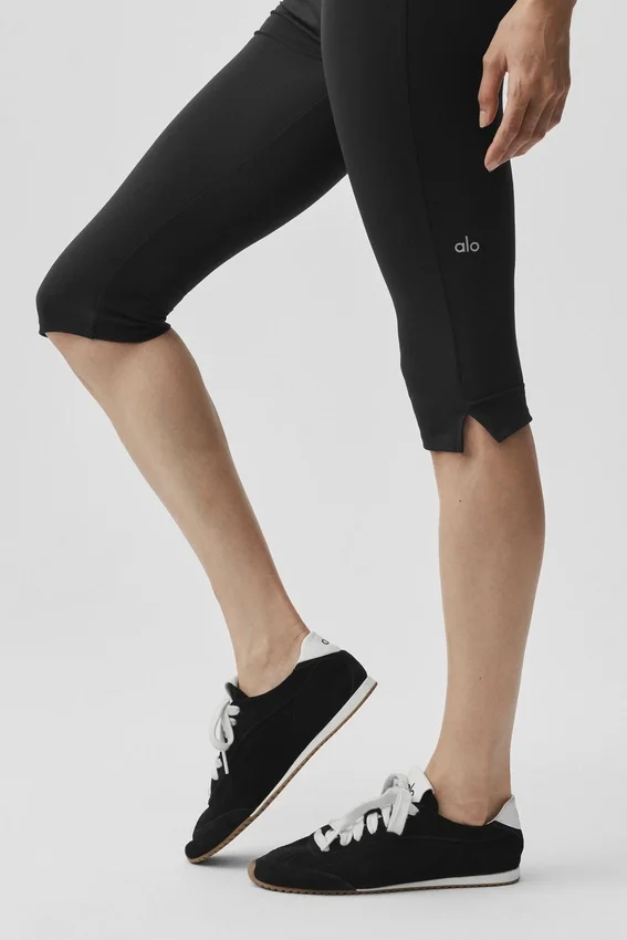 Alo Softsculpt Shoreline Capri - Black