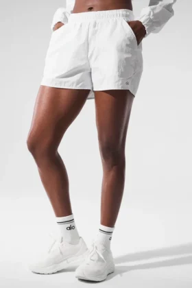 Alumni Short – White