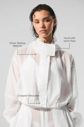 Cropped Game Time Full Zip Jacket – White