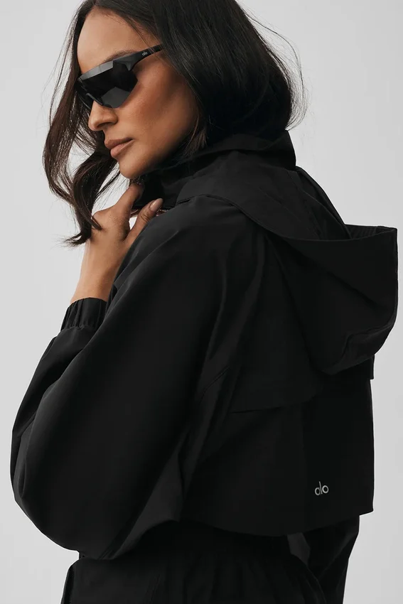 Cropped Playmaker Jacket - Black