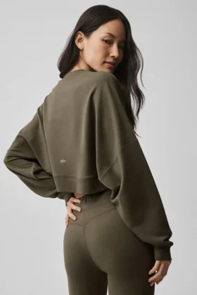 Cropped Sway Crew Neck Pullover – Olive Tree