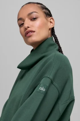 Hazy Mock Neck Pullover – Clover Green
