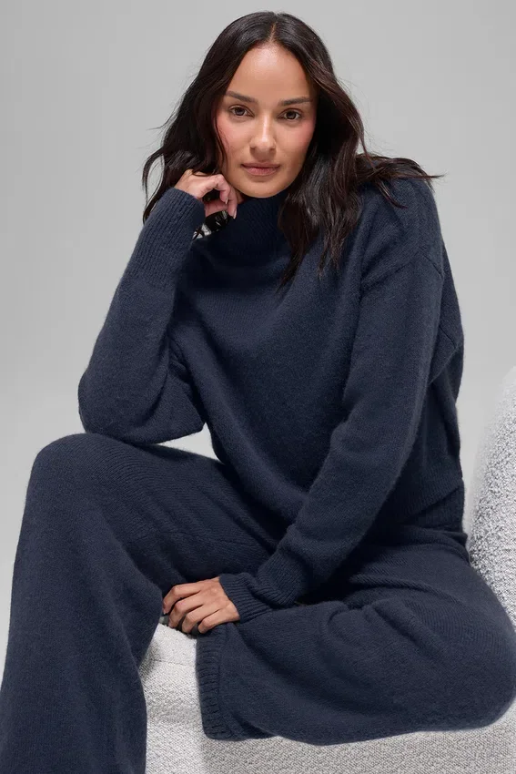 Wool Cashmere Cropped New Class Turtleneck Sweater - Navy